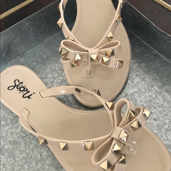 🌼Girl’s Studded Jelly Sandals (Cream) - Picture 7 of 7